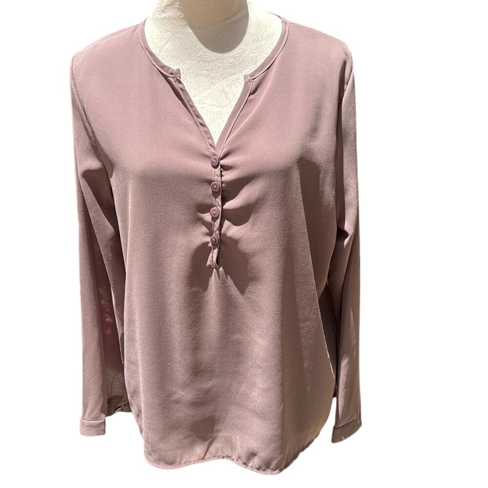 PARTYSU. Taupe/Tan, long sleeve blouse. Size XL. Buttons on‎ back to tigh…